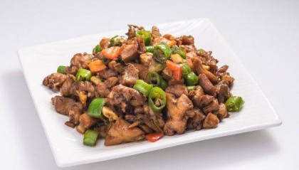 张红甫教你做简单美味的家庭佳肴——洋葱炒鸡肉做法与技巧