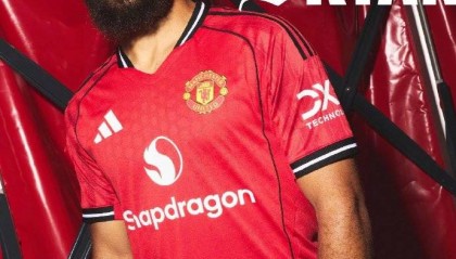 官宣！曼联签下25岁前锋姆贝莫 转会费总价7100万镑