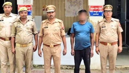 印度男子不满19岁侄子偷拍女儿洗澡，将其勒死