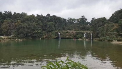 广西德天跨国瀑布变“小水滴”,景区:枯水期,水量要到6月以后恢复