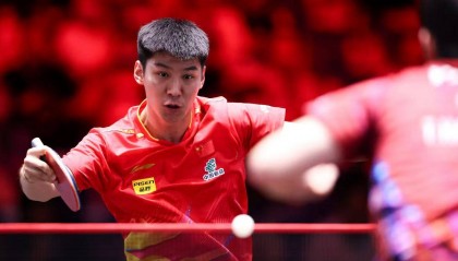 遭遇战力克张本智和晋级新加坡大满贯16强 薛飞：胜在调动和坚定