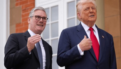 特朗普对普京失望:限俄10到12天内结束战争