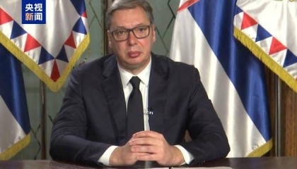 火车站顶棚坍塌致14人死亡 武契奇发表讲话