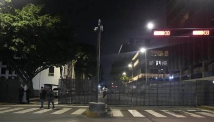 连线委内瑞拉全国华侨华人联合总会主席：超市挤满囤积物资者
