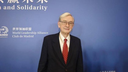 斯洛文尼亚前总统图尔克：对日本侵犯一个中国原则的做法必须保持警惕