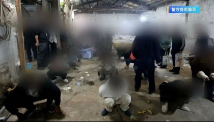 凌晨5点，昆明一废弃仓库内84人被抓