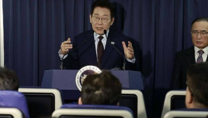 李在明评高市言论：引起相当大争议，但韩国需冷静应对