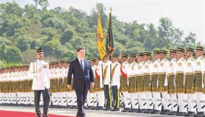 习近平会见马来西亚最高元首易卜拉欣