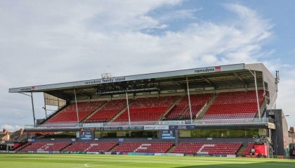 反转!英乙队违规!曼联上诉改判3-0胜