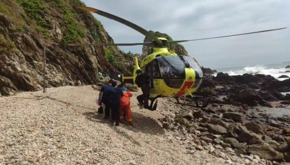 深圳一男子徒步穿越东西涌时突发心梗！直升机出动救人