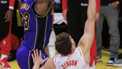 詹姆斯体力透支?肯德里克·帕金斯怒批湖人教练战术失策