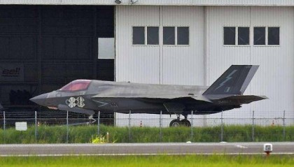 日媒:在日本滞留一个月,英国F-35B战机终于完成维修返回航母