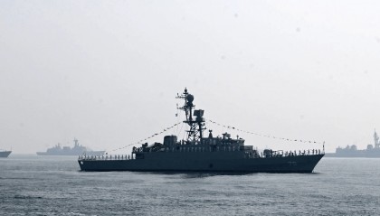 伊朗军舰军演返航曾遭美军击沉87人死亡，幸存船员讲述：毫无预警，他们的目标是杀人