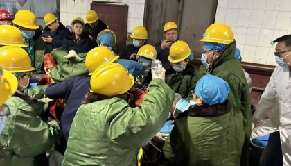 已有2人成功升井！开滦集团冒顶事故最新消息：还有4人被困