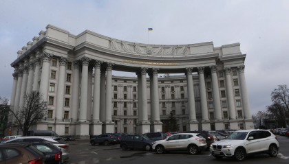 美英乌三方秘会计划替换泽连斯基？乌克兰：俄方离间计