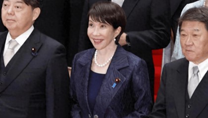 高市早苗没想到，中方直接对日本发“掉脑袋警告”，琉球问题也被摆了上来