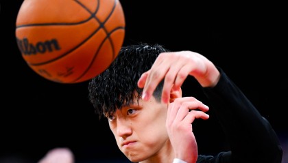 曾凡博谈重伤:除了腰伤 脑部也有一些严重的问题