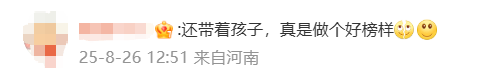 事发上海星巴克！女顾客咆哮10分钟，骂哭女店员！有人注意到一个细节