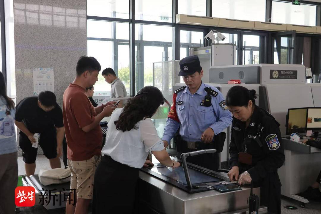 全员在岗保畅通！盐城阜宁东站派出所筑牢双节出行安全防线