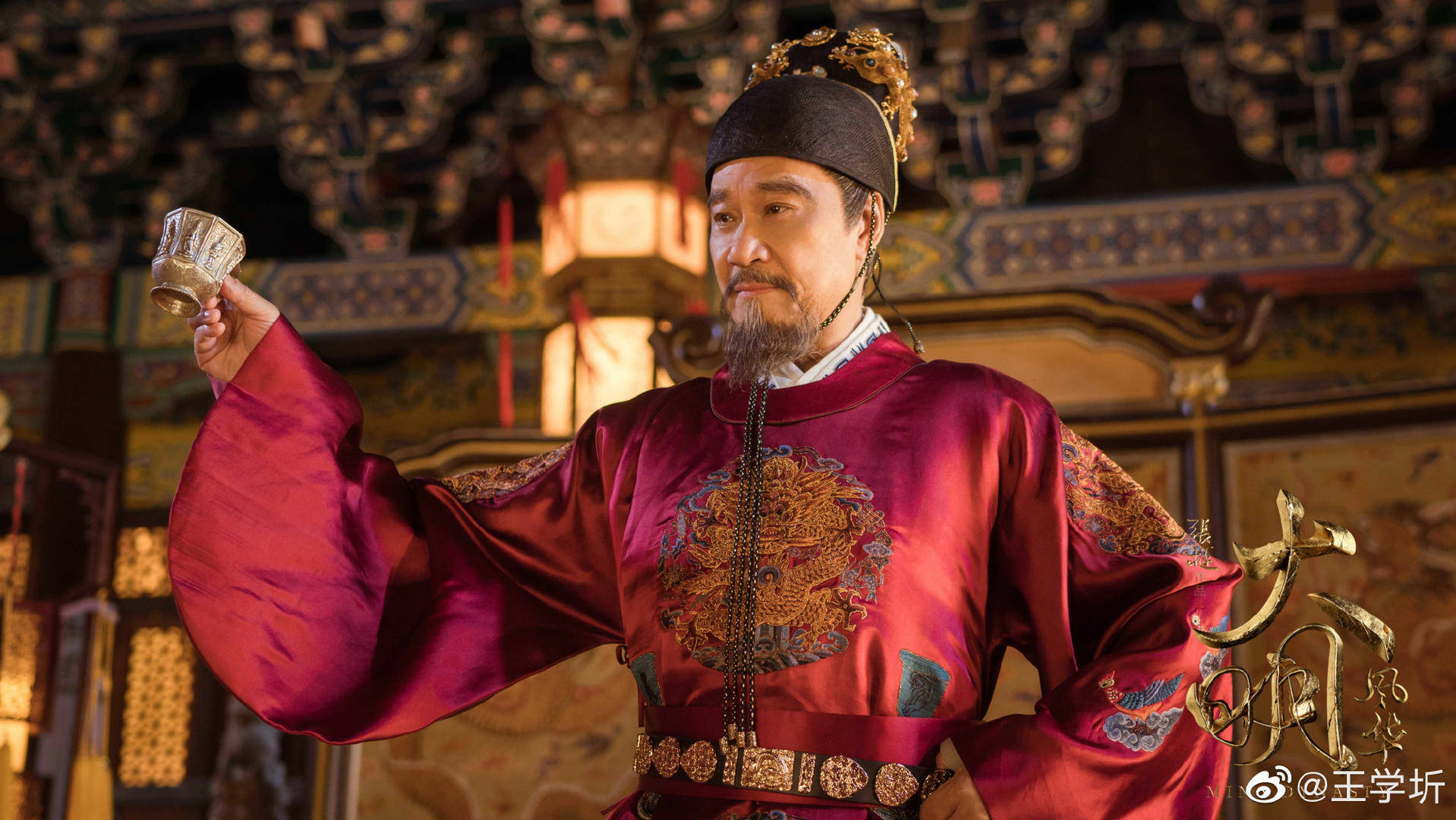 79岁王学圻亮相颁奖典礼，网友：这状态像49岁的