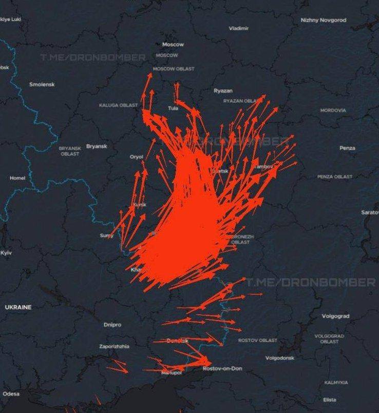 炸榛树导弹，炸莫斯科，炸俄军上校，乌克兰豁出去，不怕被核打击