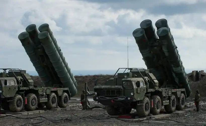 俄罗斯安-124突然降落德黑兰，送去梦寐以求的装备，伊朗要翻身了？