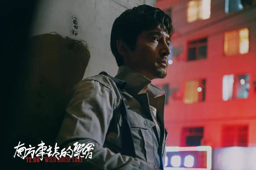 新片《三滴血》票房口碑均失利,电视巨星胡歌的电影大男主之路为何不太顺?