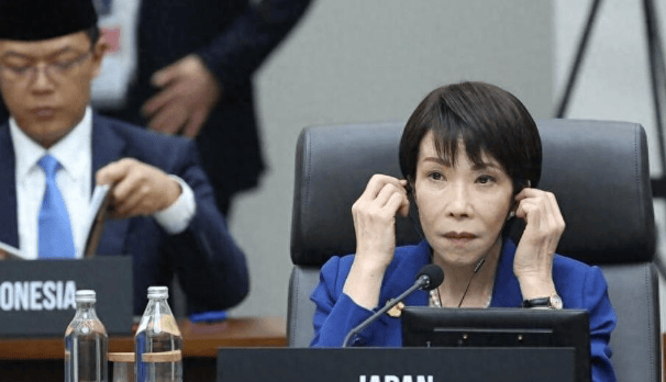 日本还是动手了？钓鱼岛上演罕见一幕，“瑞宝丸”号越线，与中方撞了个正着，高市早苗惹大祸！