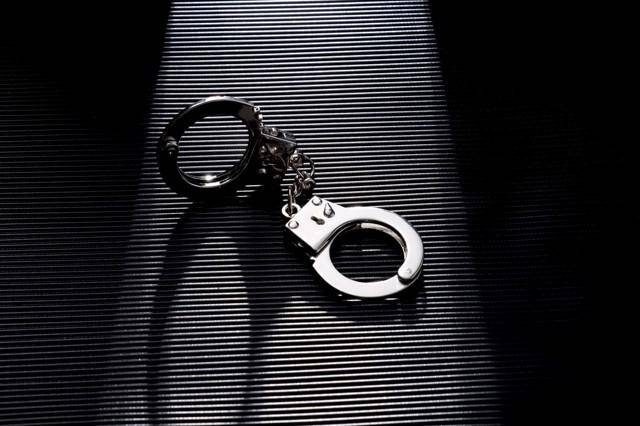 34岁男子醉酒后因母亲唠叨将其殴打致死,犯故意伤害罪一审被判无期
