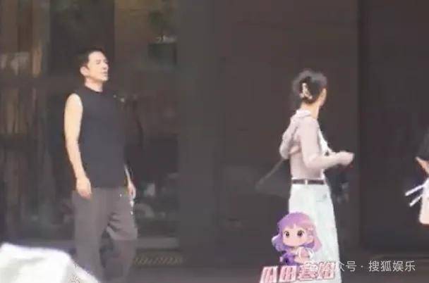 又一对魔幻的圈内姐弟恋曝光!这组合有点太超前了......
